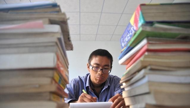 教师|中小学教师闹“男荒”。校长：我们也“慌”。网友：这次没说谎