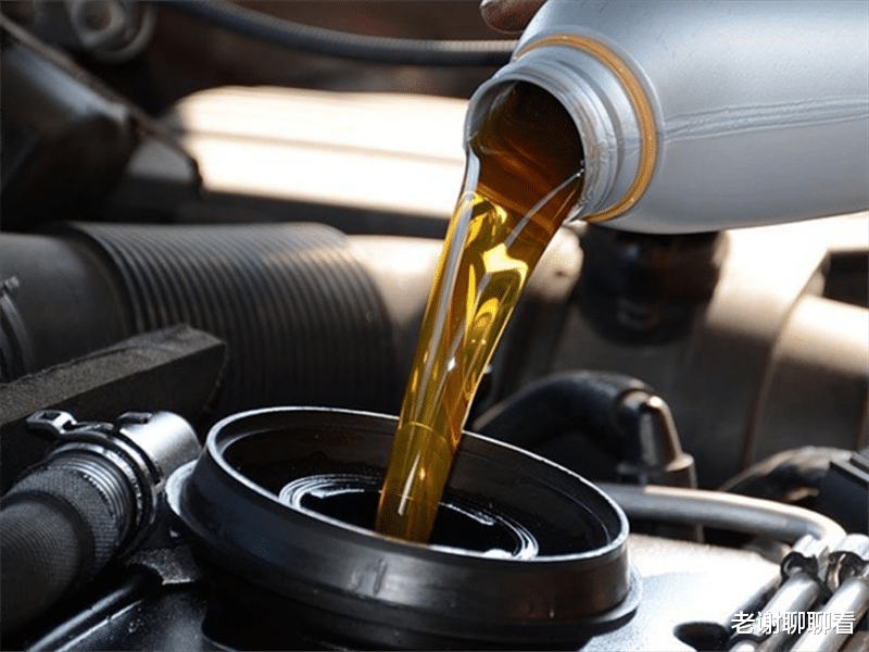 4s店|5000公里换一次机油靠谱吗？专家：别听4S店胡扯了，发动机都快废了！