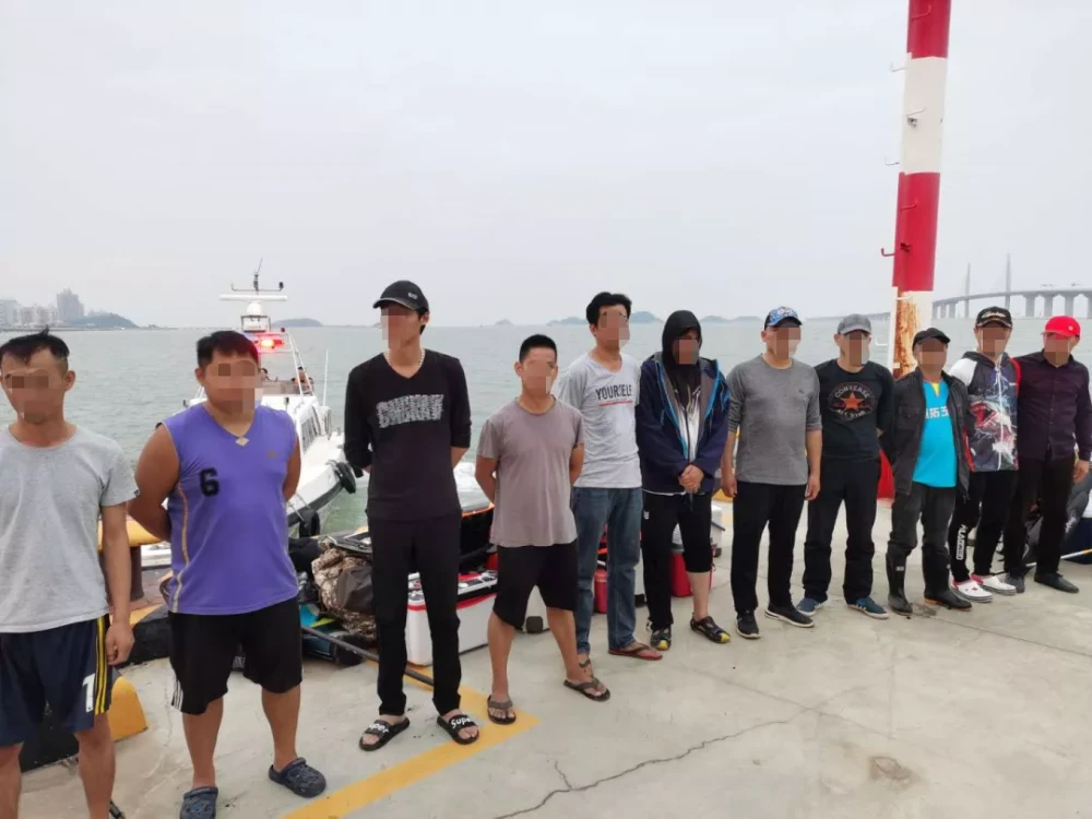 港珠澳大桥|港珠澳大桥上钓鱼？钓鱼佬的沙雕，你根本想象不到