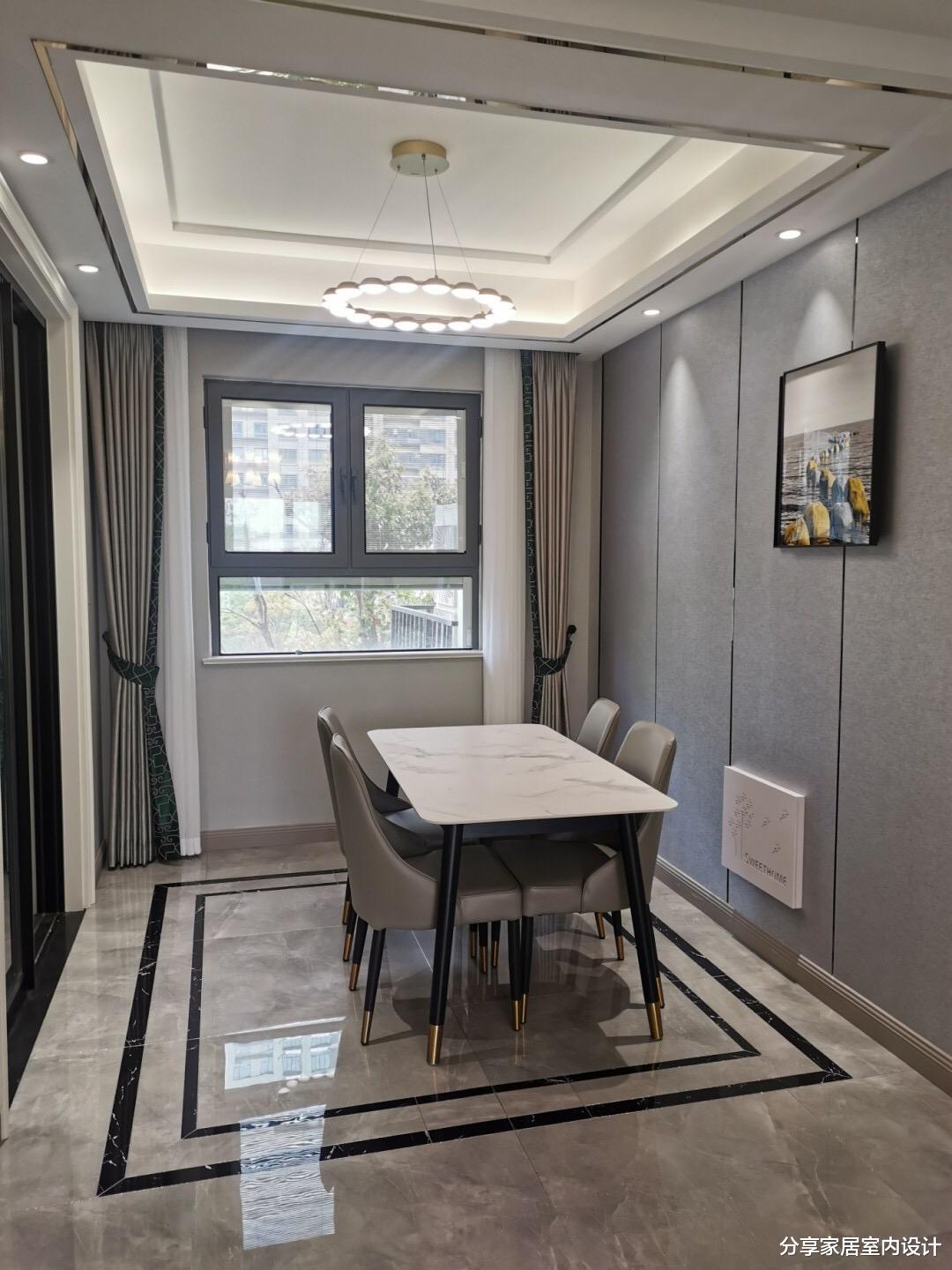 『』学她家装修,电视墙很大气,过道打柜子太实用了,全屋都很喜欢!