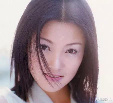 谢雨欣|被逃犯一手“打造”的谢雨欣,17岁生女18岁离婚,4登春晚已泯灭