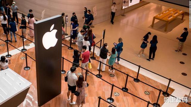 iphone12|苹果正式宣布！iPhone 12换屏价格出炉，网友：伤不起