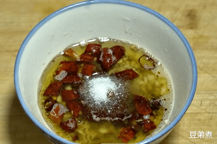 豆角|入秋后，吃南瓜吃茄子不如吃它，三天两头吃，清脆爽口，太好吃了