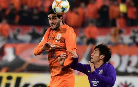 山东鲁能@意外!鲁能引进的重量级新援,未来可能一场没踢就要被退货了?