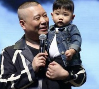 郭麒麟|看看24岁郭麒麟，再看看5岁郭汾瑒，才知道郭德纲的基因有多偏心