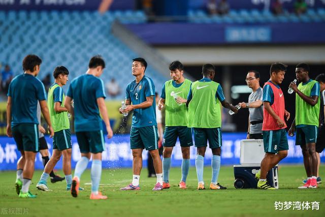 江苏苏宁|曾让中超苏宁5000万打水漂,已两年零出场,现租借中甲能否迎新生