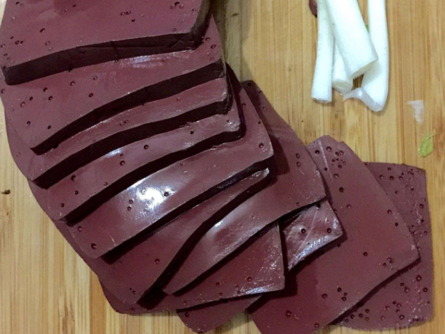 乙肝：女人来“例假”时，这4物可劲儿吃，或能排出污血毒素，体重悄悄降