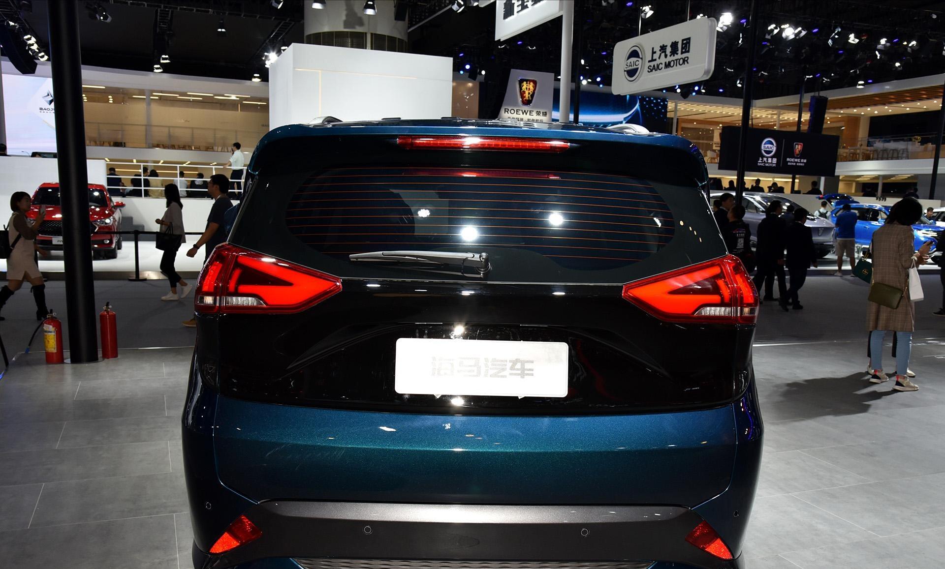 海马汽车|又一国产MPV空间王诞生，1.6T+6AT，预售9万，比宝骏730帅气