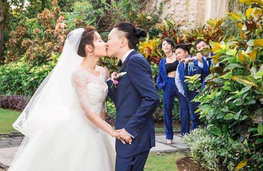 张玮|他因为《好声音》一战成名，人气一时无两，现婚后胖若两人