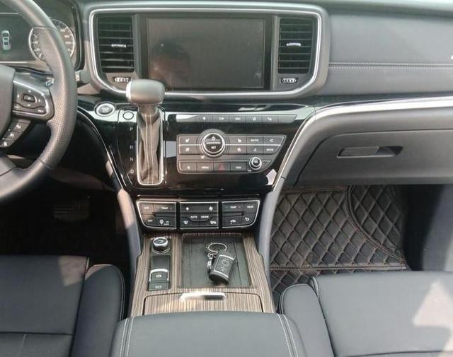 广汽传祺|号称国产“埃尔法”，传祺GM8毁在了加价，现今降价也于事无补