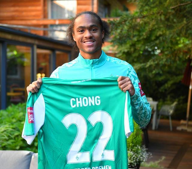 巴塞罗那|17日转会：巴萨欲换内马尔，贾府有意苏牙，小魔仙去留未定