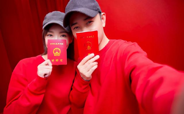 结婚|这对明星夫妇晒结婚周年竟公开晒“性”福，尺度太大了吧