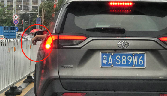 珠海交警|考霸男子两个多月考到C1驾照，来珠海第一天就被注销！损失7万多！