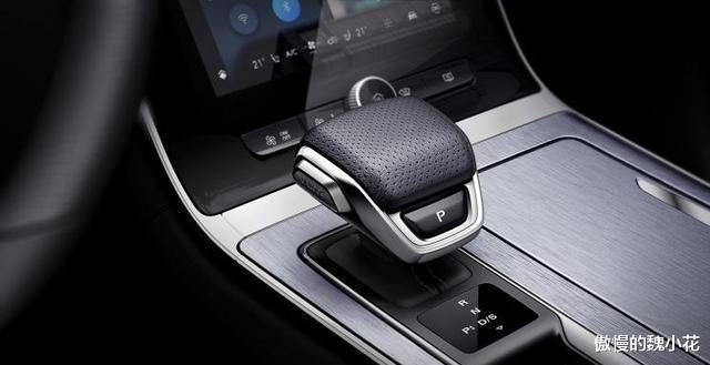 『荣威』自主品牌中的“硬核”，荣威首款MPV登场，全梦幻格栅，搭载数字化座舱！