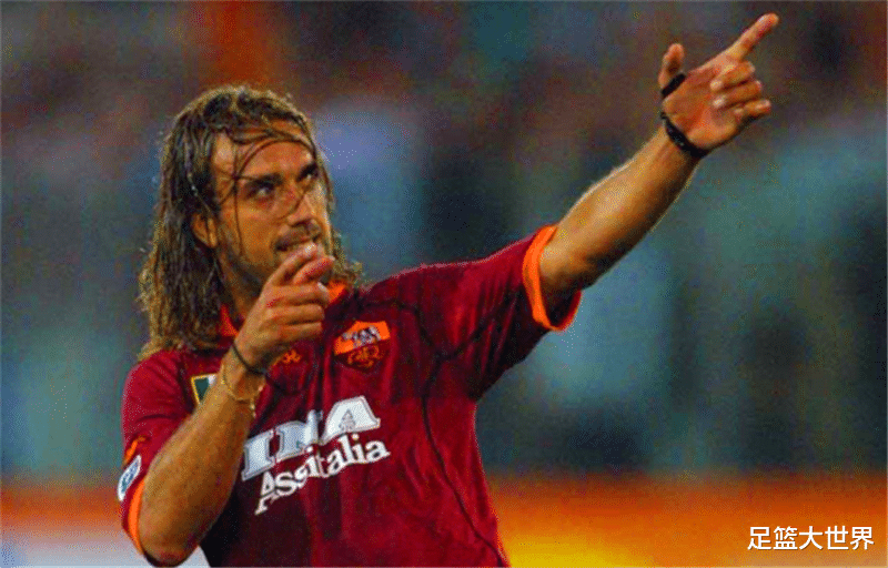 埃丁森·卡瓦尼|曼联新援曾为苏亚雷斯拒绝巴萨，模仿巴蒂被罚下，还与梅西约过架