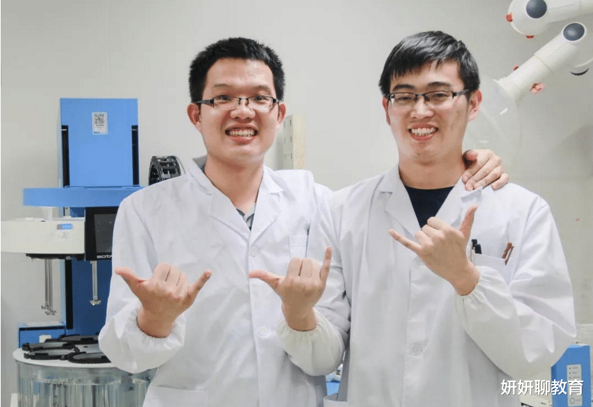 大学|名校毕业生都在哪里“高就”，多半在这4个行业，薪资让人羡慕