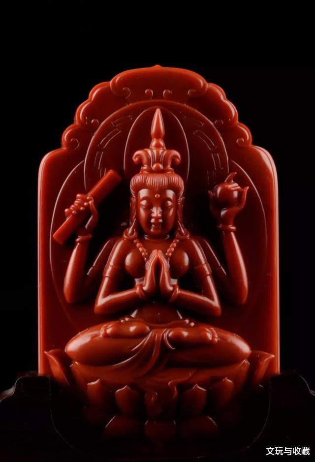 ▲江苏第四届玉石文化节上,来自全国各地的大师之作,一饱眼福