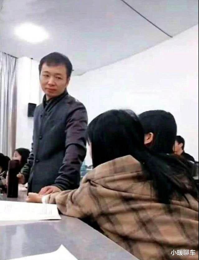 大学|“大学的兄弟们，现在都成明星了”网友：你读的大学叫一本吧？哈哈哈