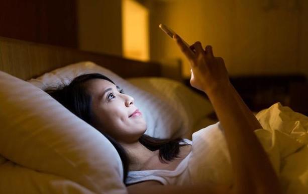 便秘@“大便”出现这种征兆，最好去检查一下，肠道可能“癌变”了！