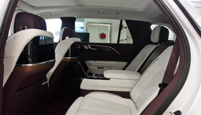 大型SUV|国产“第二贵”SUV来了，超5米2长2米宽，4座设计，破百小于4s