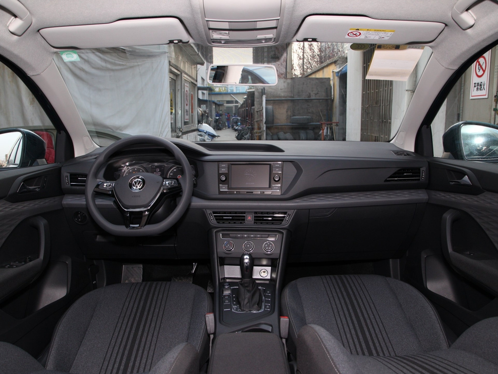 [本田CRV]只为活下去，大众旗舰SUV开始降价，不到14万谁还买本田CRV