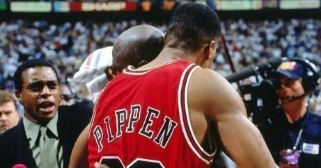 托西奇■永不踏进芝加哥！作为公牛队最知名球员，乔丹为何十七年不肯回去