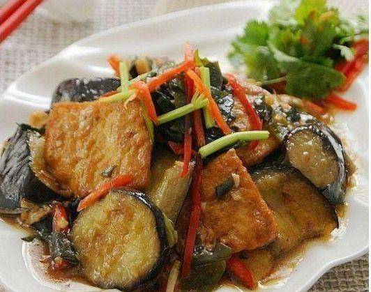 「青椒」七道好吃又开胃的家常美食，酸辣下饭下酒，看到肯定流口水！