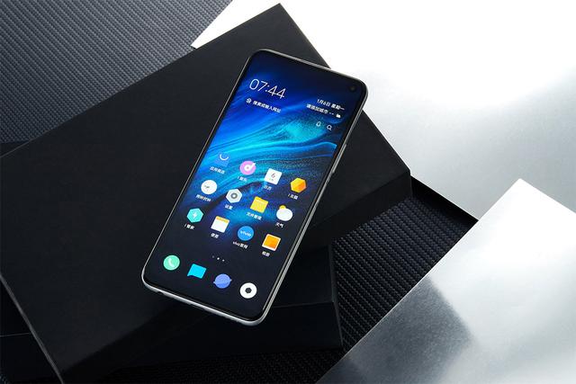 |iQOO Z1降200元:天玑1000Plus不错,可惜全能旗舰更受欢迎