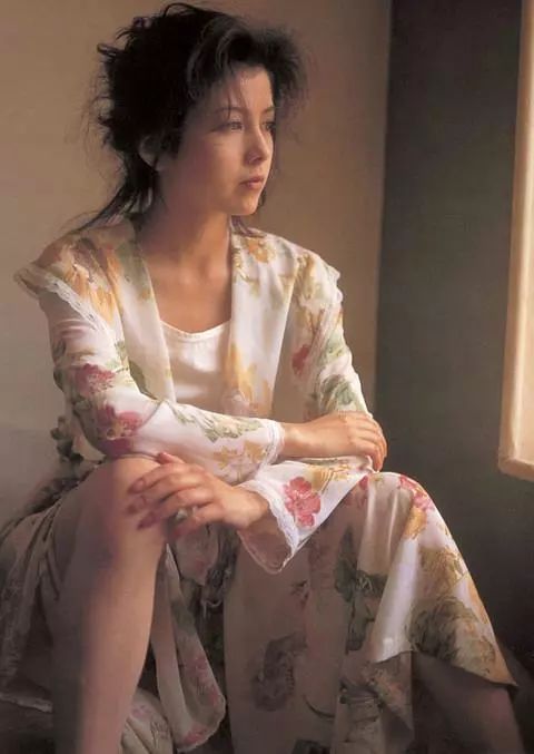 【泽口靖子】日本首富和皇太子争抢向她求婚，泽口靖子54岁近照曝光，岁月饶过谁