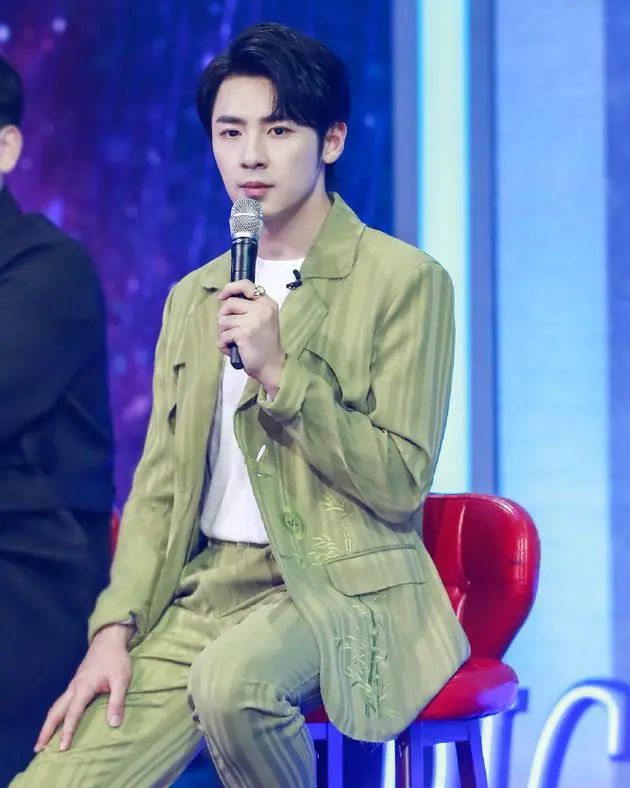 刘国梁▲《天天向上》主持人考试作弊！刚刚道歉