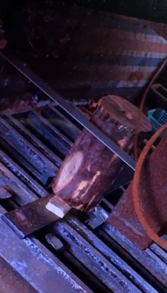 文玩|用小叶紫檀做画轴，你见过吗？