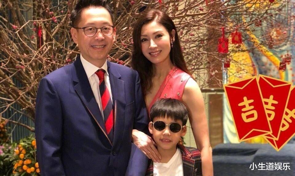 『刘翔』妈妈是李嘉欣，爸爸许晋亨，“试管”儿子的长相一言难尽