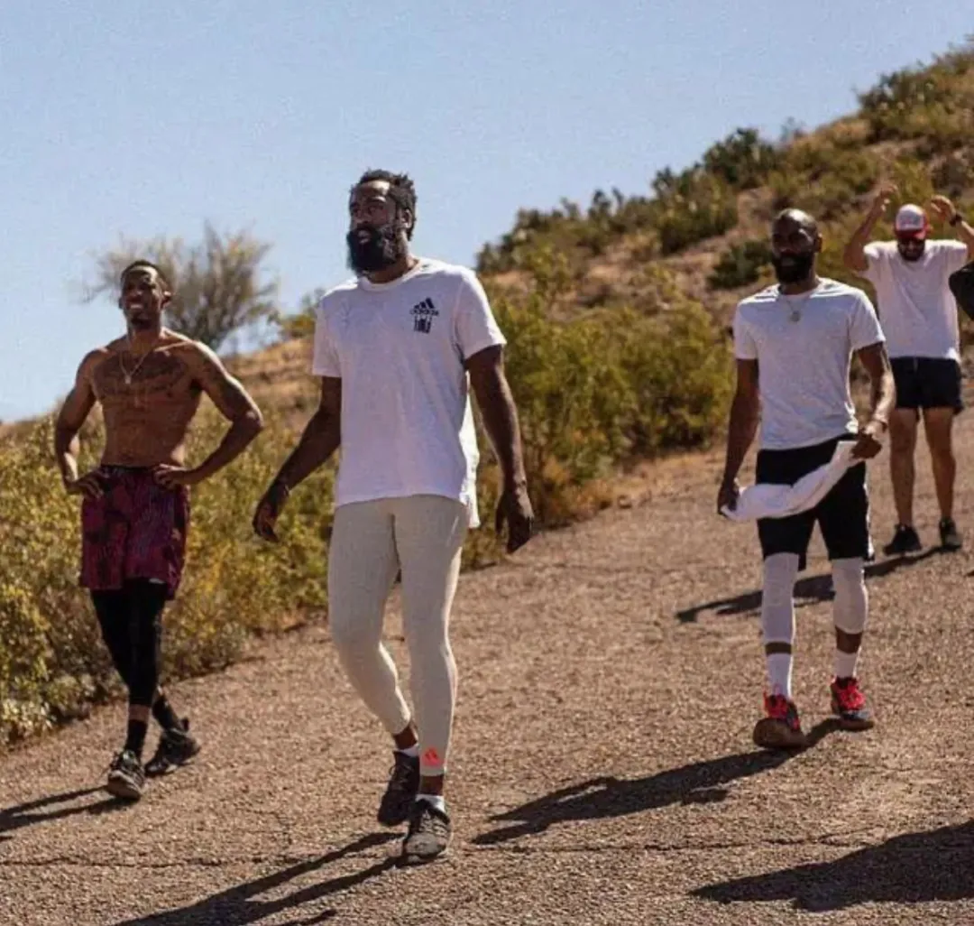 「詹姆斯·哈登」哈登爆瘦20磅的背后，究竟是怎样的地狱式修炼？