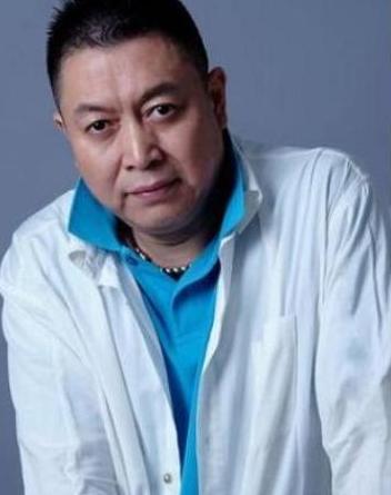王为念|与小香玉离婚，被9.8亿富婆逼婚的主持人王为念，晚年太出乎意料