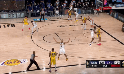 绝杀|库兹马绝杀瞬间：老詹发球扭头离去，浓眉接球双手传递，绝杀诞生了