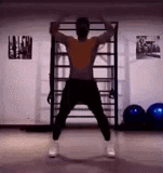 健身|两小伙互飙体能,深蹲200个…次日尿液出现酱油色,双双进医院