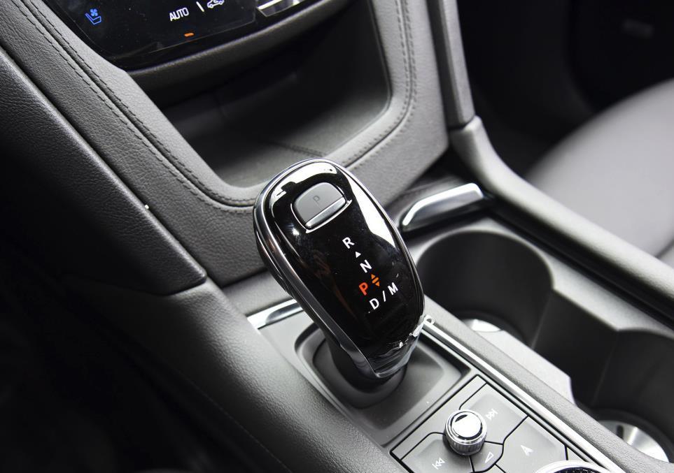 [凯迪拉克xt5]凯迪拉克XT5值得入手吗？开它费油吗？车主说了真实用车感受！