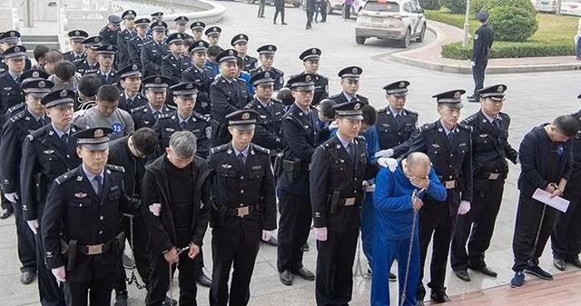 中国长安网|“我那惨死的儿子终于能闭上眼睛了！”徐老汉老泪纵横、痛哭失声！