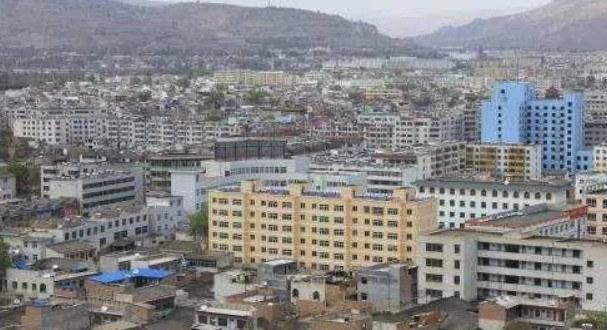 旅行|中国“最霸气”的县城，1个被誉为华夏第一，1个被誉为天下第一
