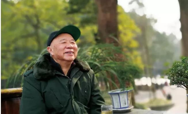 76岁“首富”出狱，以为自己还有264套房产，真实情况让他大失所望