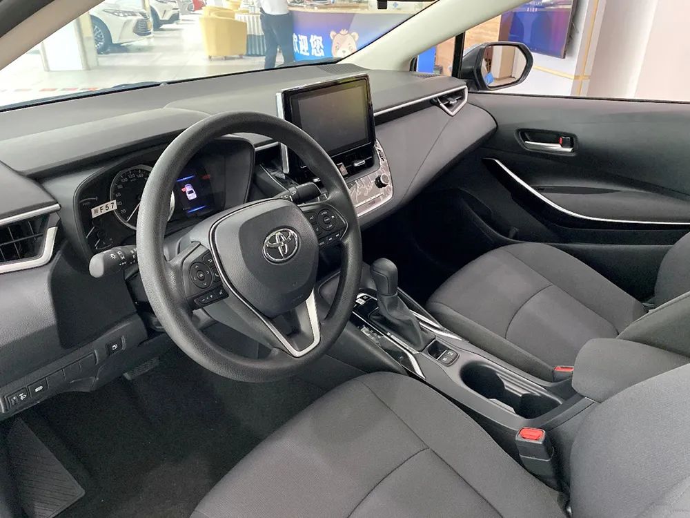 混合动力|油耗都4L,凌派锐·混动和卡罗拉双擎的动力感受差距有多大?