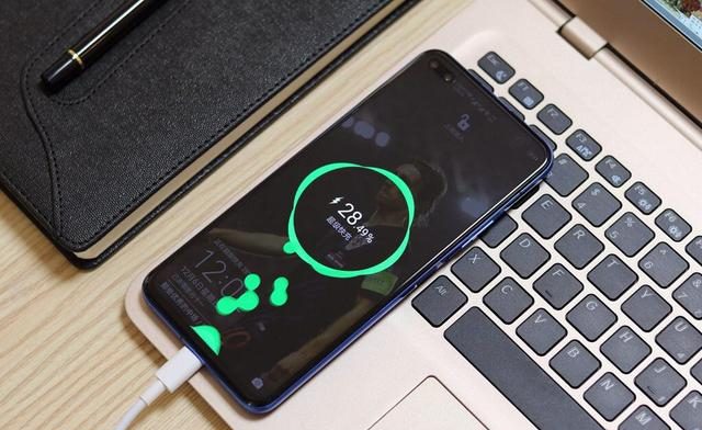 华为荣耀|赵明再次妥协,荣耀V30一夜跌至“心动价”,麒麟990+5G+40W快充