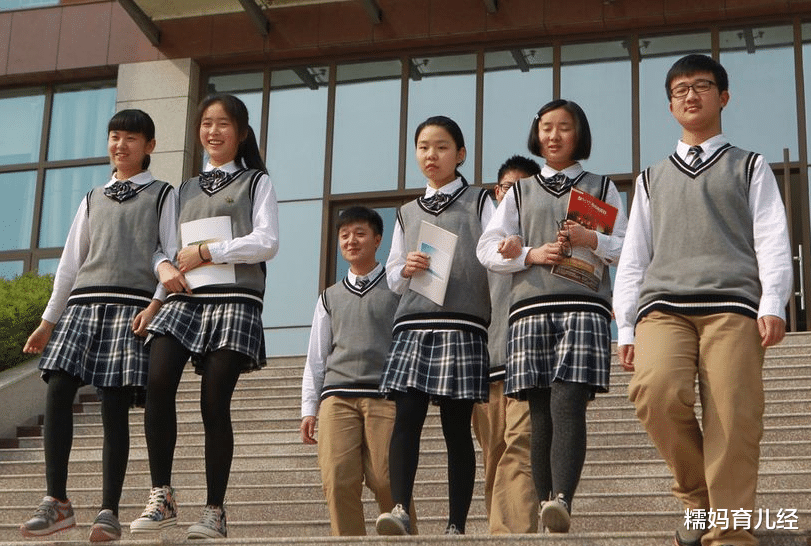 学霸|高中生4种“假努力”行为，父母被蒙在鼓里，高考成绩一出露馅了