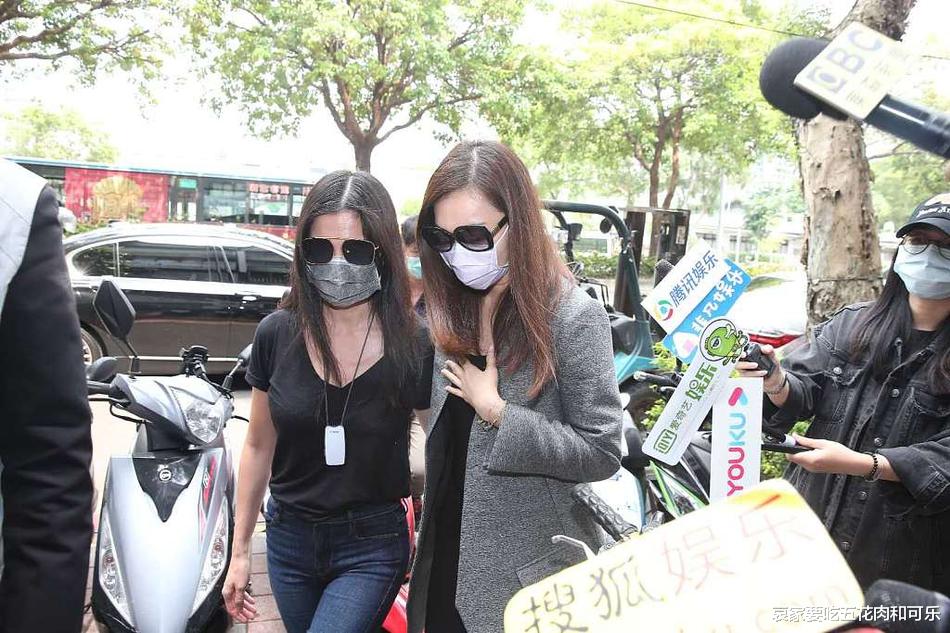 刘真：半个台湾演艺圈都给刘真送别 小S、林熙蕾、郭台铭太太、胡瓜等