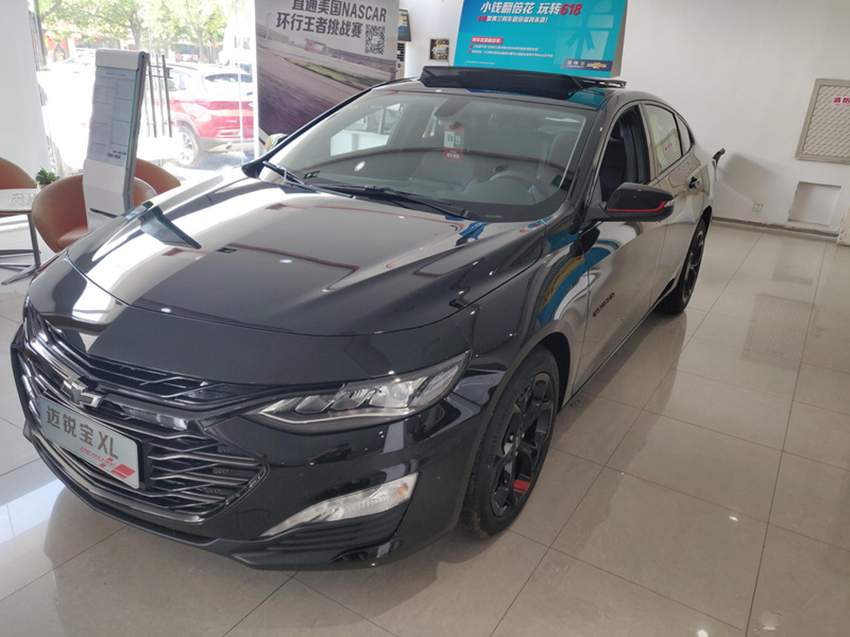 本田雅阁|又一中级“价格屠夫”！当年入华16万，现跌至10.7万，后悔买雅阁了