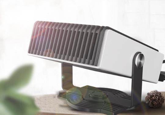 方向盘|汽车开烂才知：方向盘下有个“除雾按钮”，低头就能看到，浪费了10年