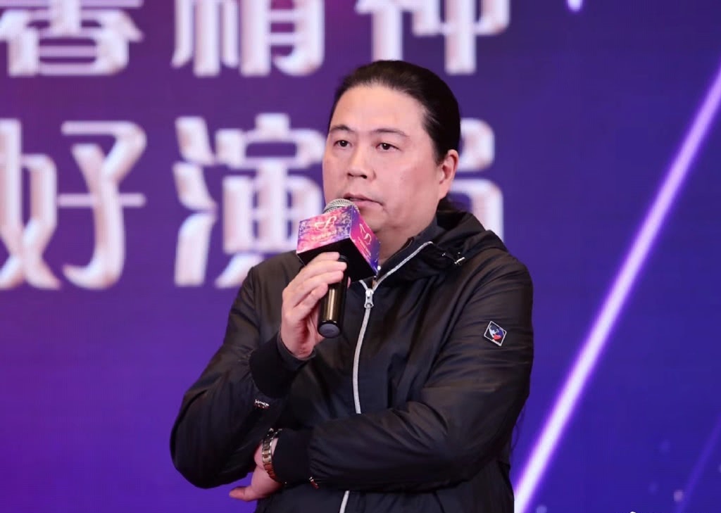 怼天怼地的汪海林被小鲜肉吐槽，台下找场子：周震南他是日本人吗？