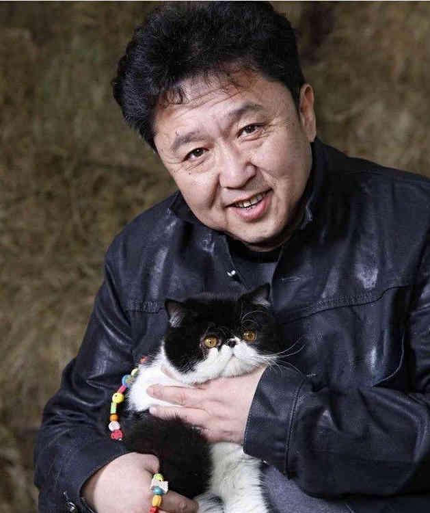 #于谦#忠诚的于谦：不要股份，对郭德纲不离不弃，坦言3种情况才离开