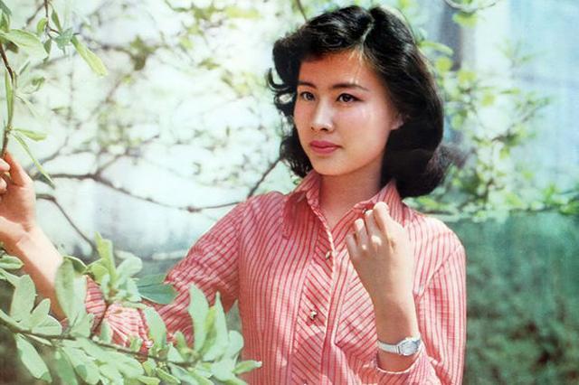 八一|80年代八一制片厂的10朵“金花”：有的成影后，有的回老家卖啤酒