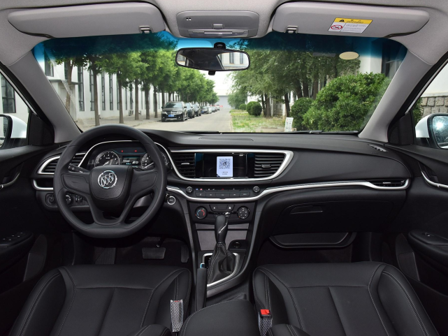 丰田汉兰达|又一合资车沦为“炮灰”，12万狂降至7.79万，四轮独悬，只为活下去